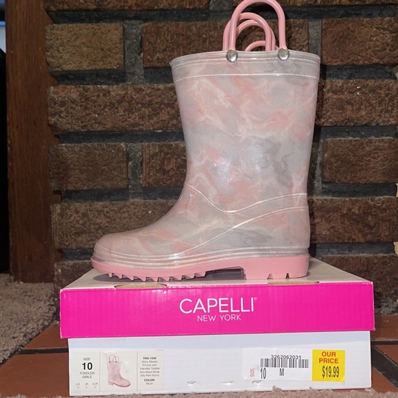 Rain Boots - Picture 4 of 5